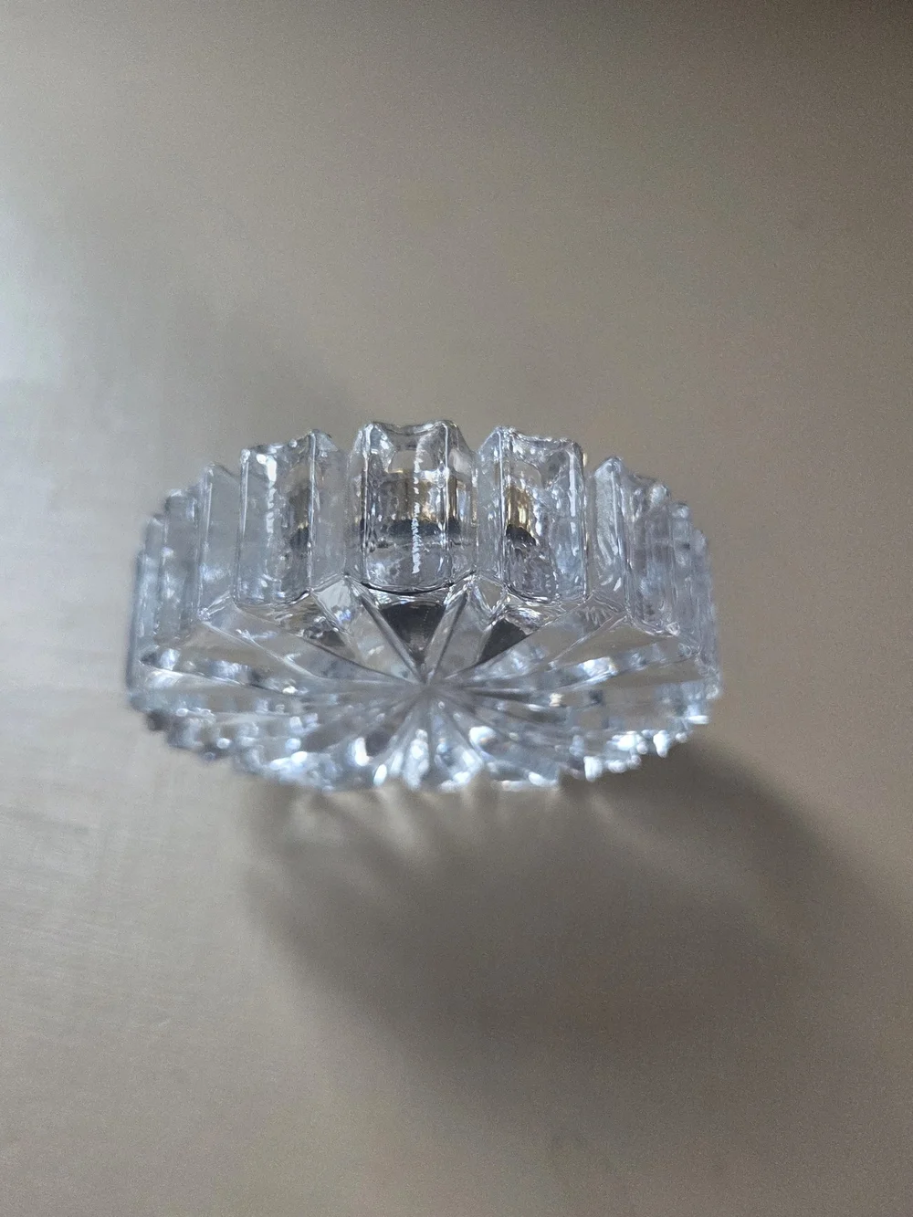 Vintage Crystal Desk Clock Sunburst Petal Taiwan Quartz Needs Battery Paperweigh